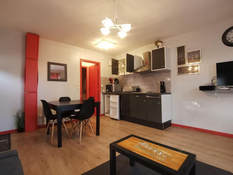 N1 F2 40M2 Avec Petit Jardin Hérouville-Saint-Clair Exterior foto